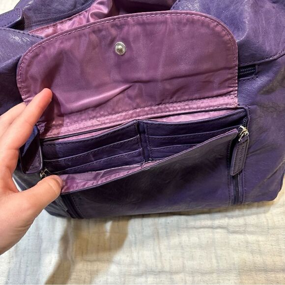 Kelly Moore Camera Bag The Libby Shoulder Bag Purple with Purple Lining - Picture 7 of 11